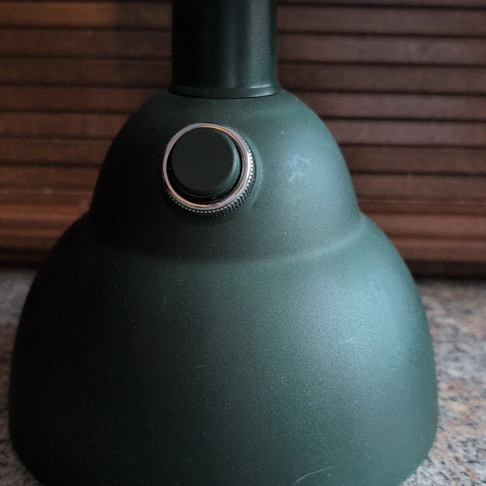 Vintage Coleman Table Lamp Model 5370-1900 Battery Operated
